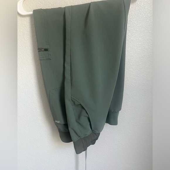 Code NXT Olive Scrub Set - Picture 2 of 3